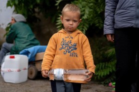 Putin recunoaşte că Rusia a răpit 700.000 de copii din Ucraina